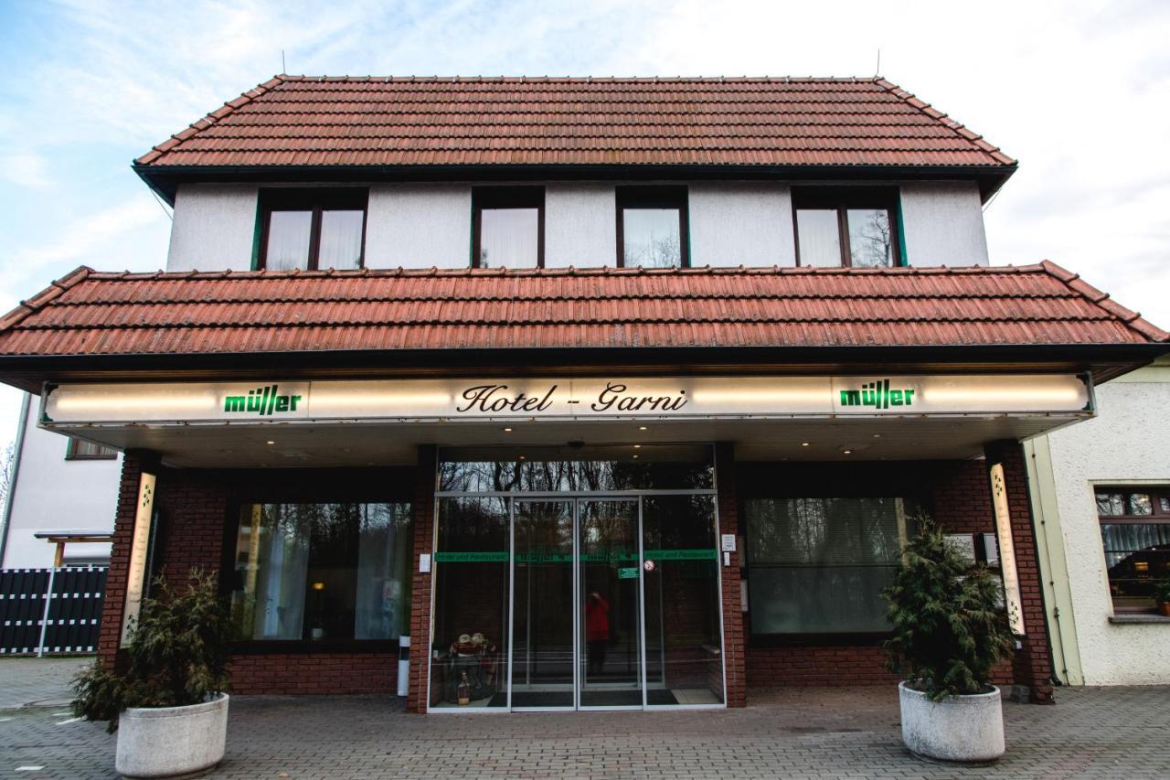 Hotel Mueller Genthin エクステリア 写真