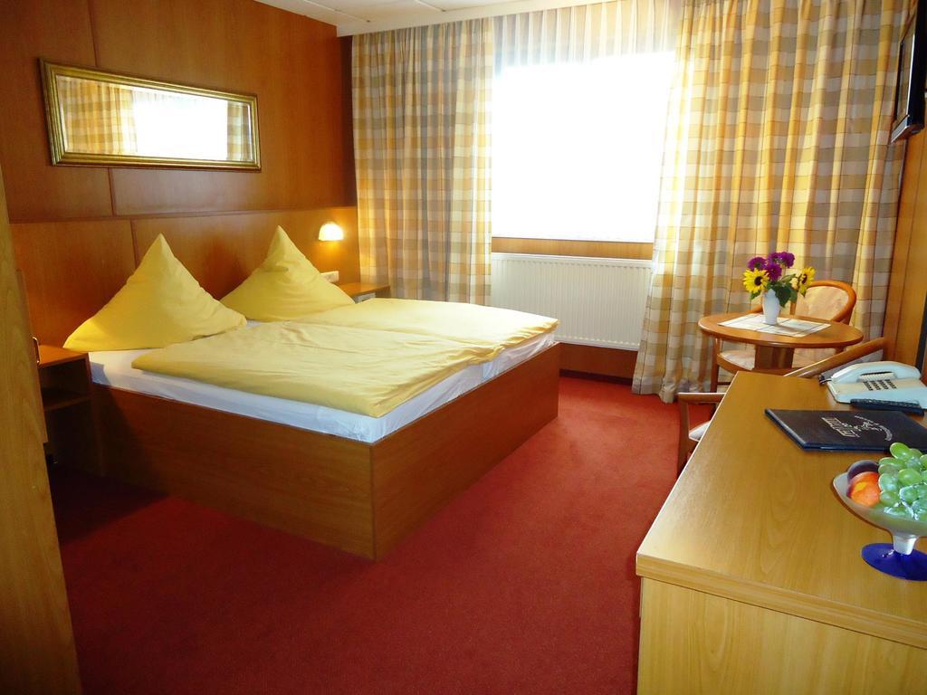 Hotel Mueller Genthin 部屋 写真